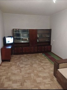 Сдам 2 к. квартиру ж/м Красный Камень (ост. Детский комбинат)