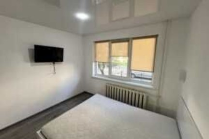 Квартира з ремонтом на Виставці