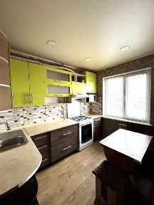 Продаж 3-кімнатної квартири ринок Нива