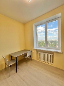 Продам 2 комнатную квартиру на Холодной Горе