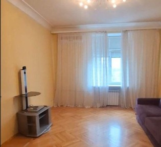 3к, Георгія Тарасенка, 73, метро Спортивна