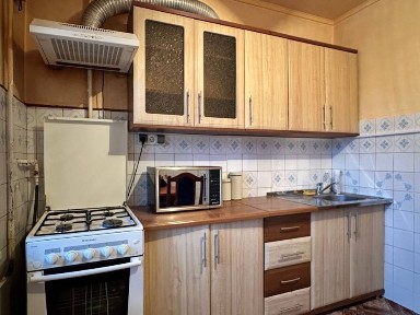 Продаж 3 кімнатної квартири по вул. Айвазовського