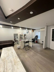 Продам салон в Центрі міста