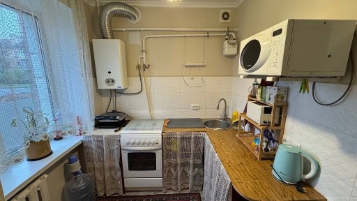 Продається тепла та затишна 2-кімнатна квартира в тихому районі Сєдова