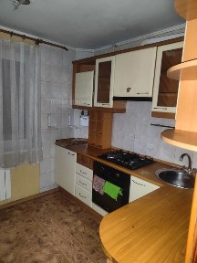 Здається трикімнатна квартира центр міста