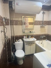 Сдам двушку Амосова 1