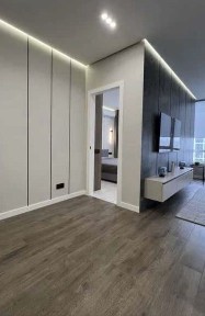 Продам 2к квартиру в ЖК Варшавський 2. Низький поверх