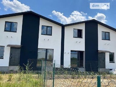 Продаж 2 поверхового таунхауса з ділянкою на 1.5 сотки, 31.6 кв. м, 1 кімната, на вулиця Івана Сенька 9Ж • ID 33317974