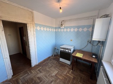 Продаю 3 кім. кв. по Миколайчука (р-н Гранд Базару, ТЦ Арсен, Велес)