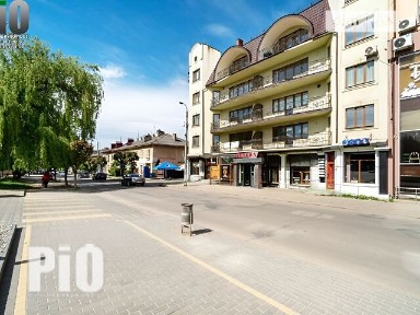 Бандери вулиця, Коломия, вул. Бандери 44, площа 63 кв. м • ID 22630550