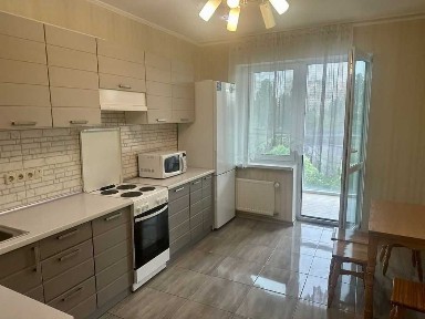 Киев, Нижнеключевая ул., 14