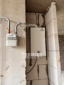 Продам квартиру у новому будинку біля моря. Автономне опалення.