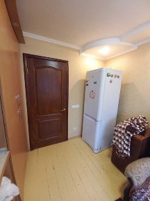 Продам 3-х кімнатну квартиру на Половках