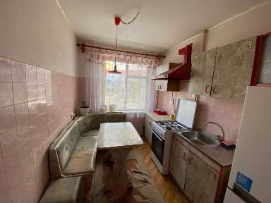 Оренда затишної двокімнатної вкартири на Зарічному