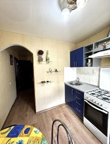 Продается 1 ком кв в Александровском р-не по пр. Соборный