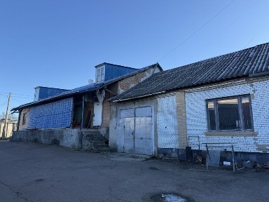 Здам приміщення площею 200 м²