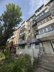 Продам Трехкомнатную квартиру в центре Соцгорода ул. Костенко.