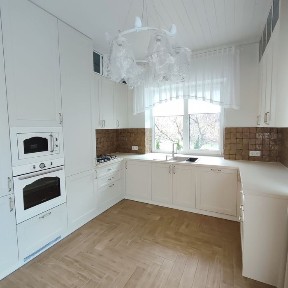 Продаж ексклюзивного будинку неподалік м. Рівне