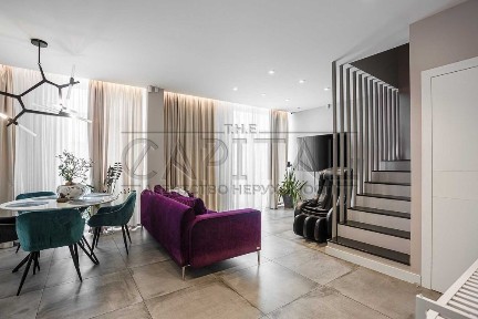 Розкішна 3-рівнева квартира Комфорт Таун