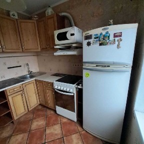 метро Академмістечко.