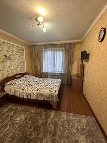 Здам подобово 2-х кімнатну квартиру в центрі міста Лозова