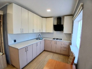 Оренда частини будинку в центральній частині міста