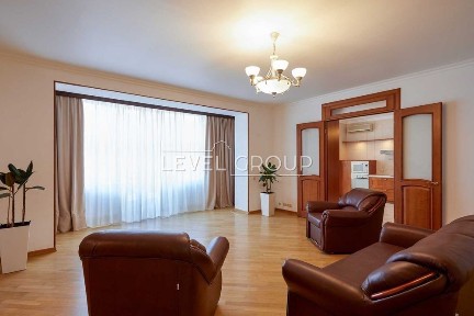 Київ, Печерський, Паторжинського 14