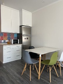 Київ, Святошинський, вулиця Володимира Наумовича 6