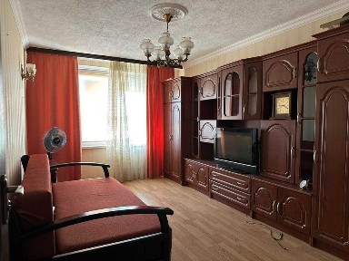 БЕЗ КОМІСІЇ! Продам затишну 3-к. квартиру на вул. Павла Тичини 20а