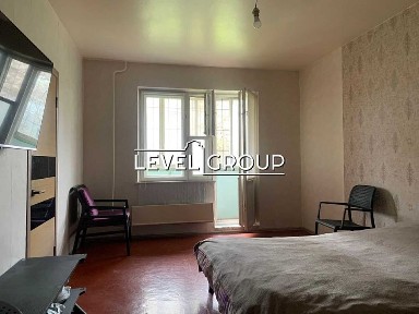 5-к на першому пов 100,3 м. кв. Харківський масив вул Тростянецька 6 ж