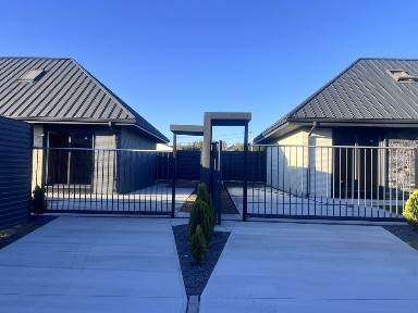 Двоповерхові два котеджі! Без %комісії! Якість гарантуємо!