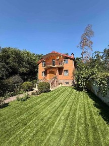 Будинок у Лісовій Бучі 295 м² Ділянка 10 соток