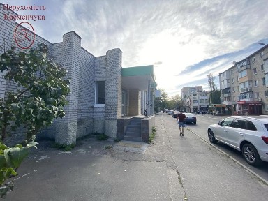 Продаж приміщення центр фасад червона лінія