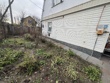 Продаж дачі зі зручностями