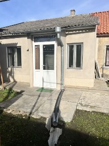 Продается полдома