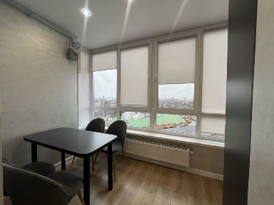 Житомир, Сенний ринок, вулиця Домбровського 3д