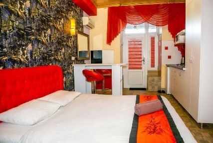 Сдам свою недорогую 1-к квартиру ж/д вокзал, Яворницкого, правый берег