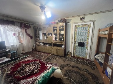 Продам 2 кімнатну квартиру під ремонт