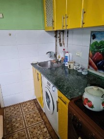 Продаж 2 кімнатної квартири з гаражем вул Пасічна