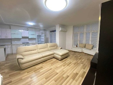 Оренда 3-кім у новобудові з паркомісцем, вул Залізнична