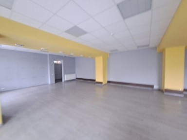 Оренда комерційного приміщення по вул. Вербицького.