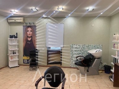 Сдам офис - ст. м. Площадь Восстания, ввод воды! 50 кв. м.