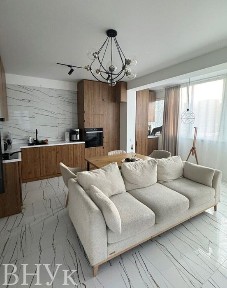 Квартира з якісним ремонтом і меблями, Дружба, Миру 4В