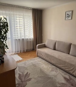 Продаж 2к квартири 45.6 кв. м на вул. Князя Острозького