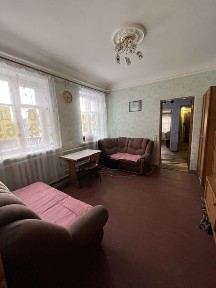 Продам 1/2 частину будинку з окремим двором