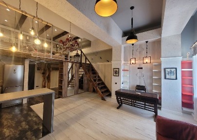 Сдам студийную дизайнерскую квартиру 65метров, метро Научная. Космичес