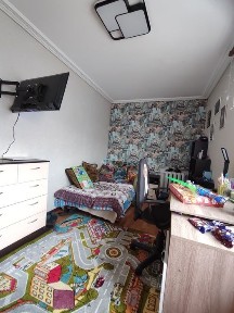 Трикімнатна квартира в районі Мотеля!