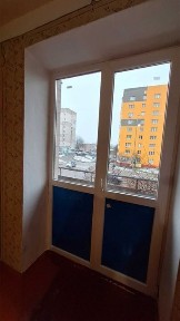 Продам 2-кімнатну квартиру на Студентській