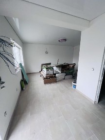 Продаж 1 кімн. кв-ри + кухня - студія, особ. типу в центр частині