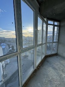 В центрі міста квартира вільного планування з паркомісцем Калуш